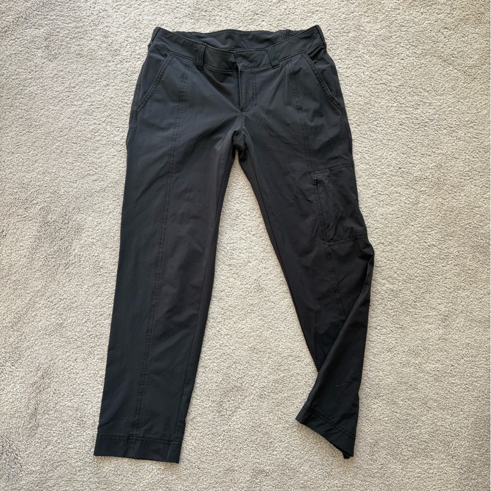 Athleta Women’s Low-Rise Black Track Pants